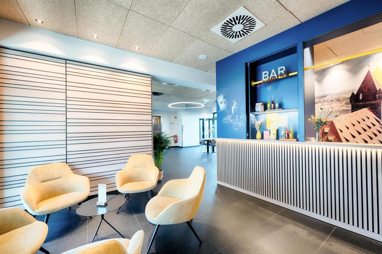 B&B Hotel Nuernberg-Plaerrer エクステリア 写真